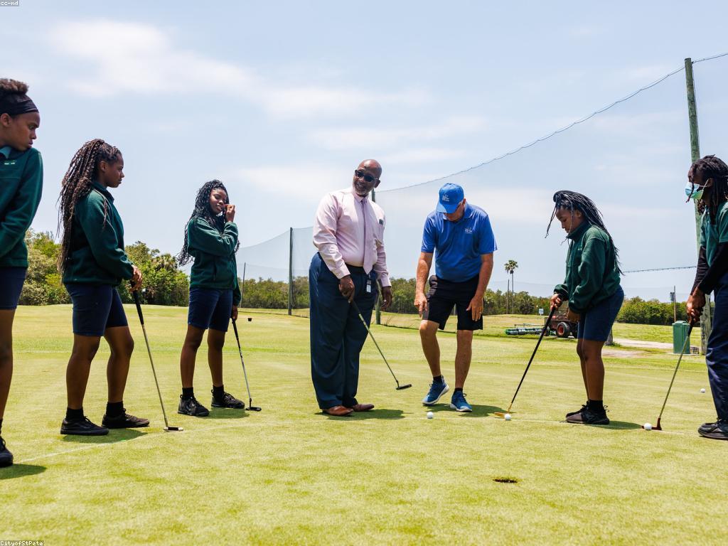 យុទ្ធសាស្ត្រលេង៖ ការលើកទឹកចិត្តនិងការអភិវឌ្ឍន៍យុវជន