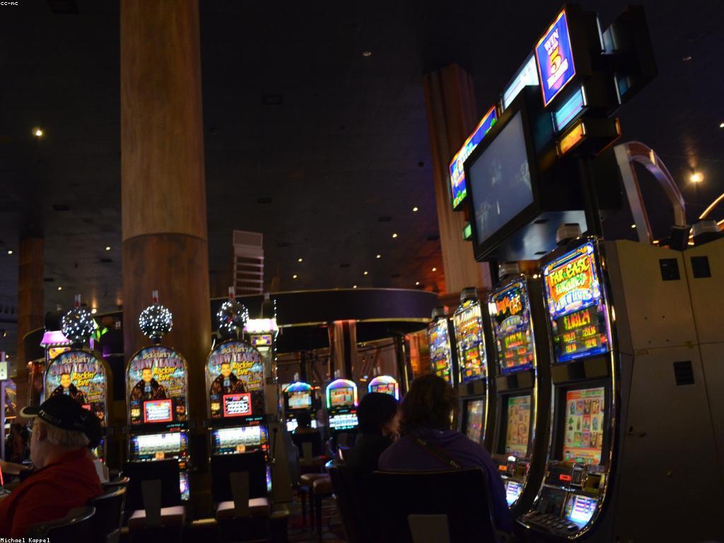 យុទ្ធសាស្ត្រសម្រាប់ការគ្រប់គ្រងម៉ាស៊ីនស្លុត